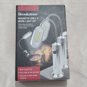 BROOKSTONE MAGNETIC GRILL & WORK LIGHT SET